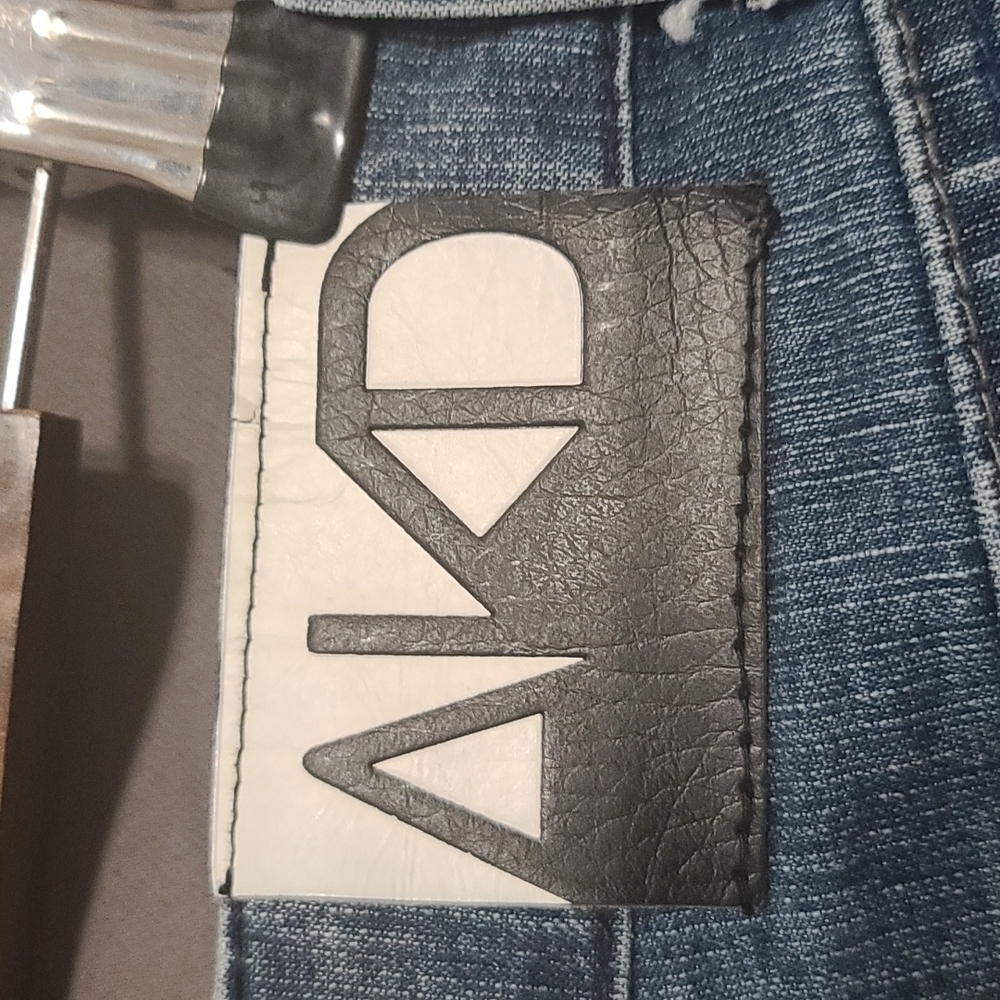AKDMKS Jeans Womens Embroidered Pockets Size 11 EUC - Picture 4 of 8